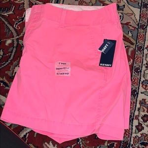 Old Navy 5” Bright Pink Mid-Rise Shorts NWT